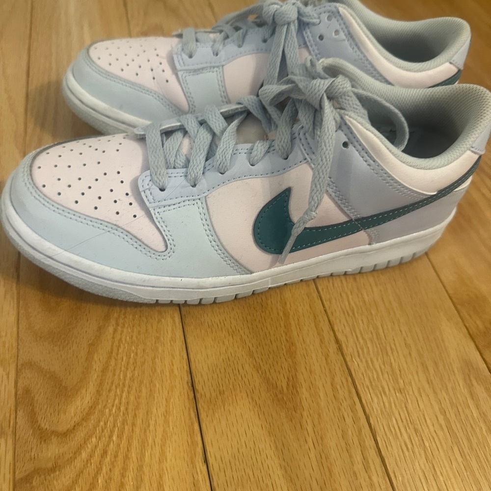 Nike Blue and Pink Sneakers Low-Top Dunks